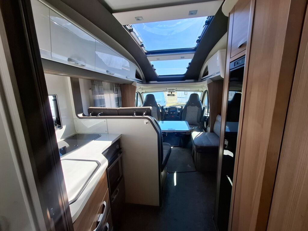 Adria Coral Plus 670 SL 2020 Harmaa