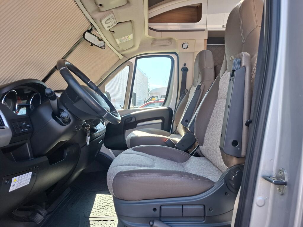 Adria Coral Plus 670 SL 2020 Harmaa