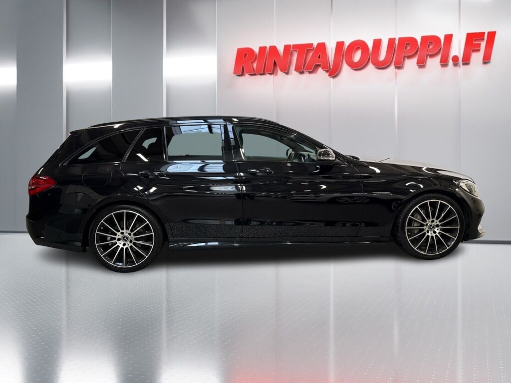 Mercedes-Benz C 2017 Musta