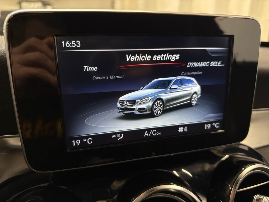 Mercedes-Benz C 2017 Musta