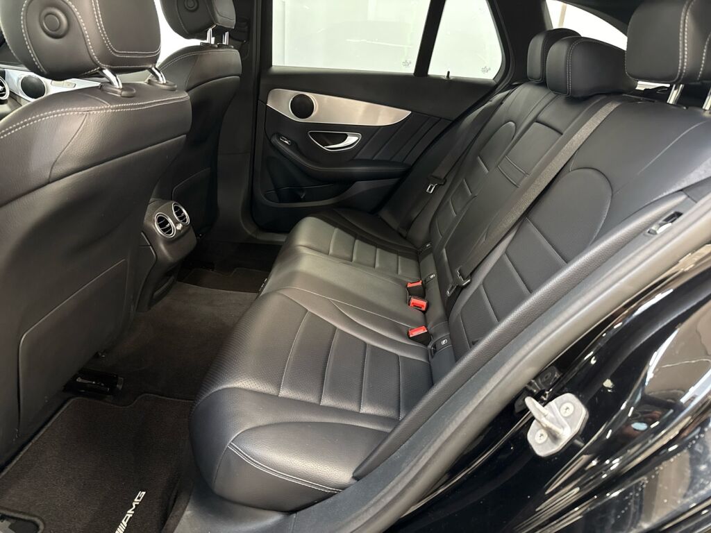 Mercedes-Benz C 2017 Musta