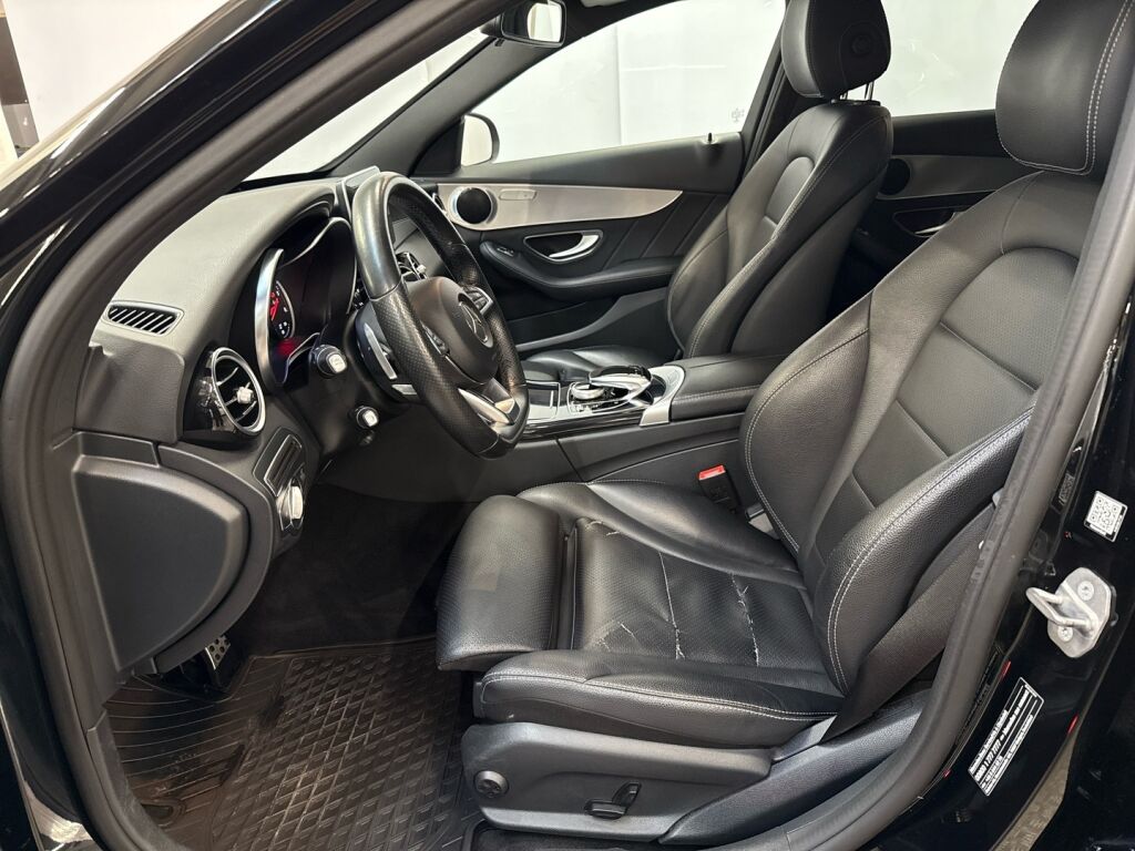 Mercedes-Benz C 2017 Musta