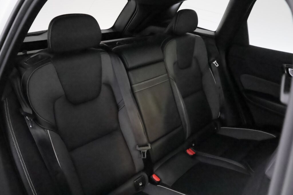 Volvo XC60 2020 Valkoinen