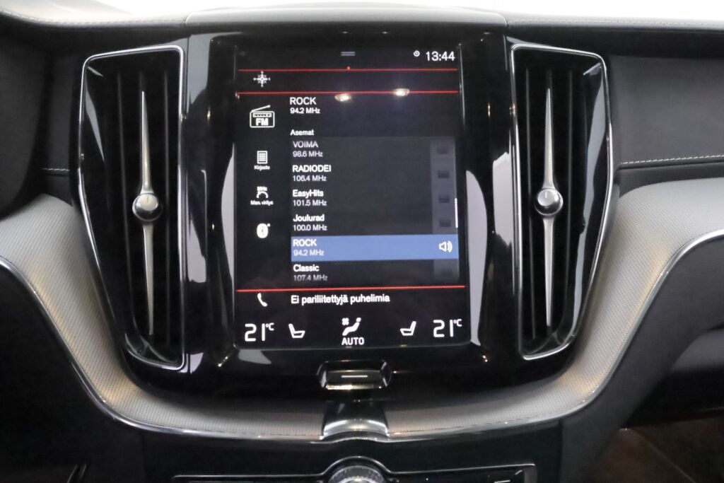 Volvo XC60 2020 Valkoinen