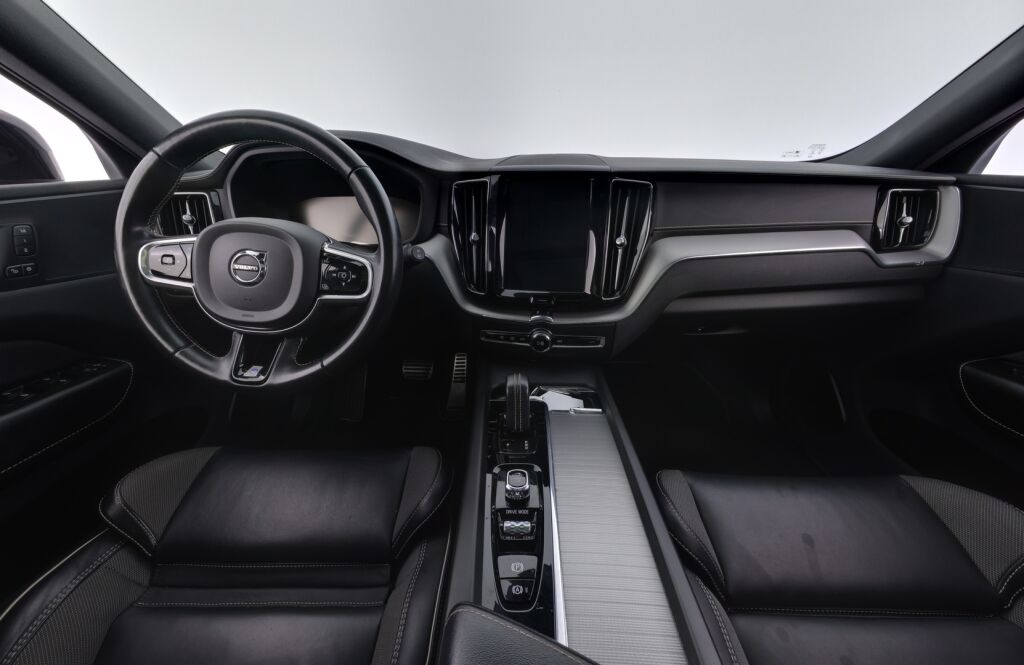 Volvo XC60 2020 Valkoinen