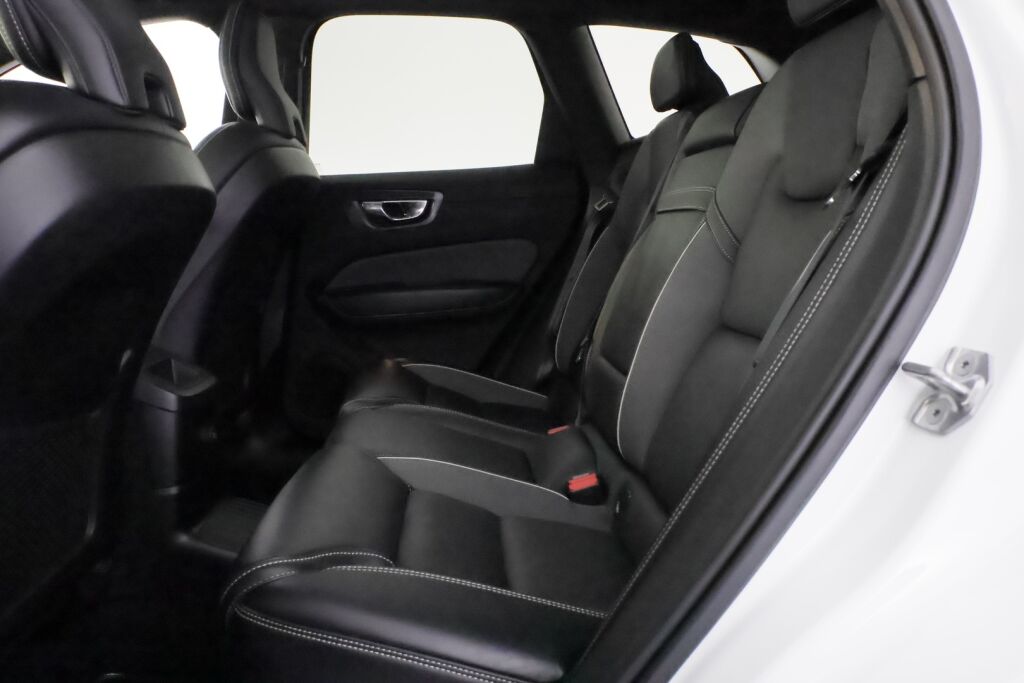 Volvo XC60 2020 Valkoinen