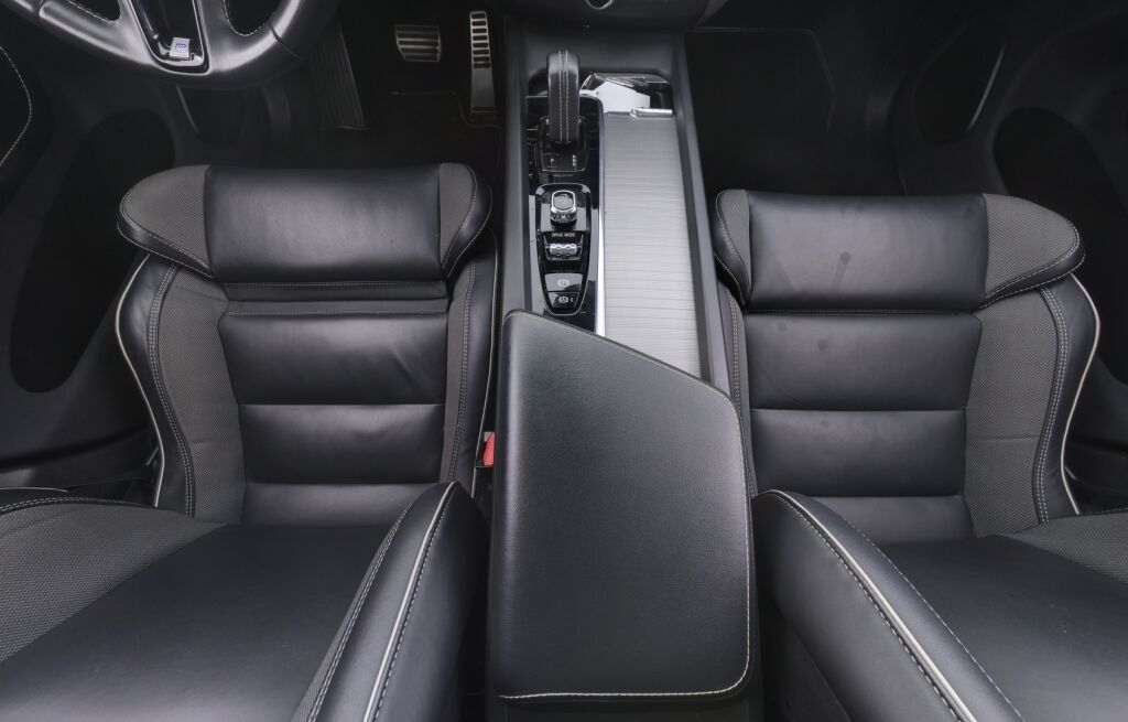 Volvo XC60 2020 Valkoinen