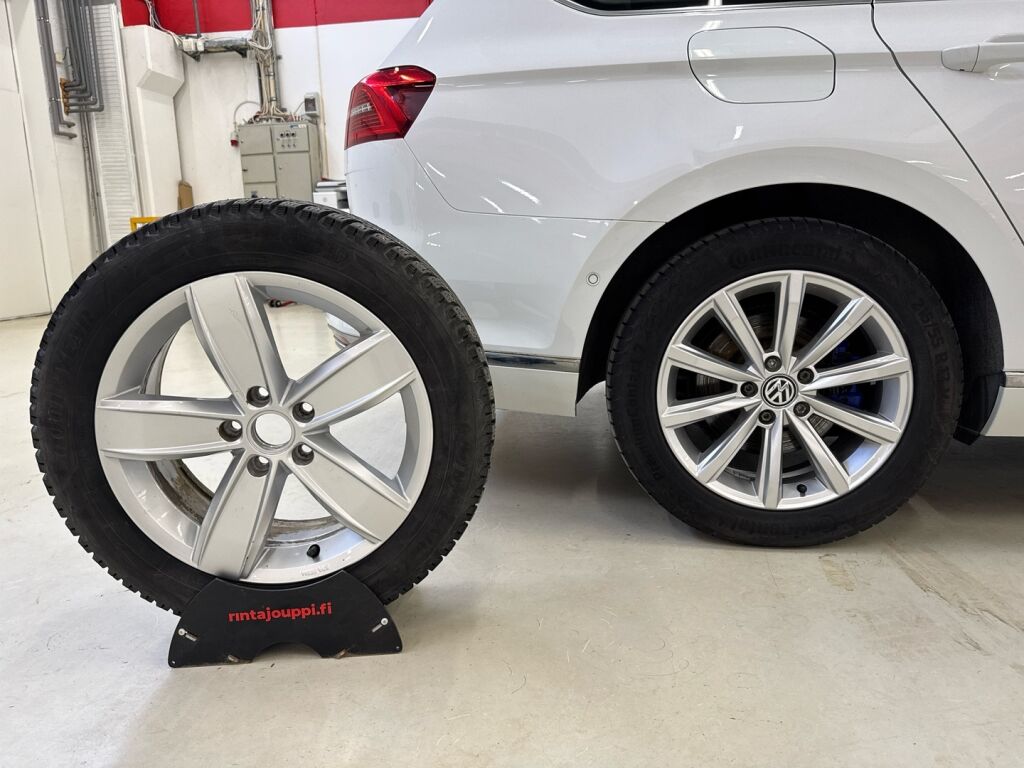 Volkswagen Passat 2018 Valkoinen