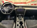 Volkswagen Passat 2018 Valkoinen