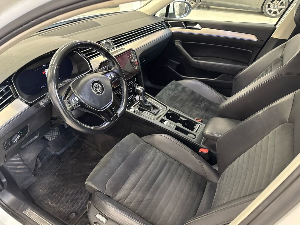 Volkswagen Passat 2018 Valkoinen