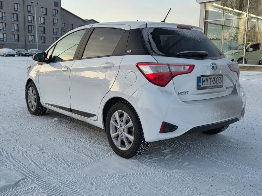 Toyota Yaris 2020 Valkoinen