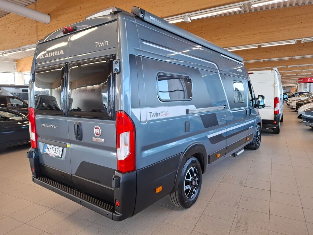 Adria TWIN SUPREME 2020 Harmaa