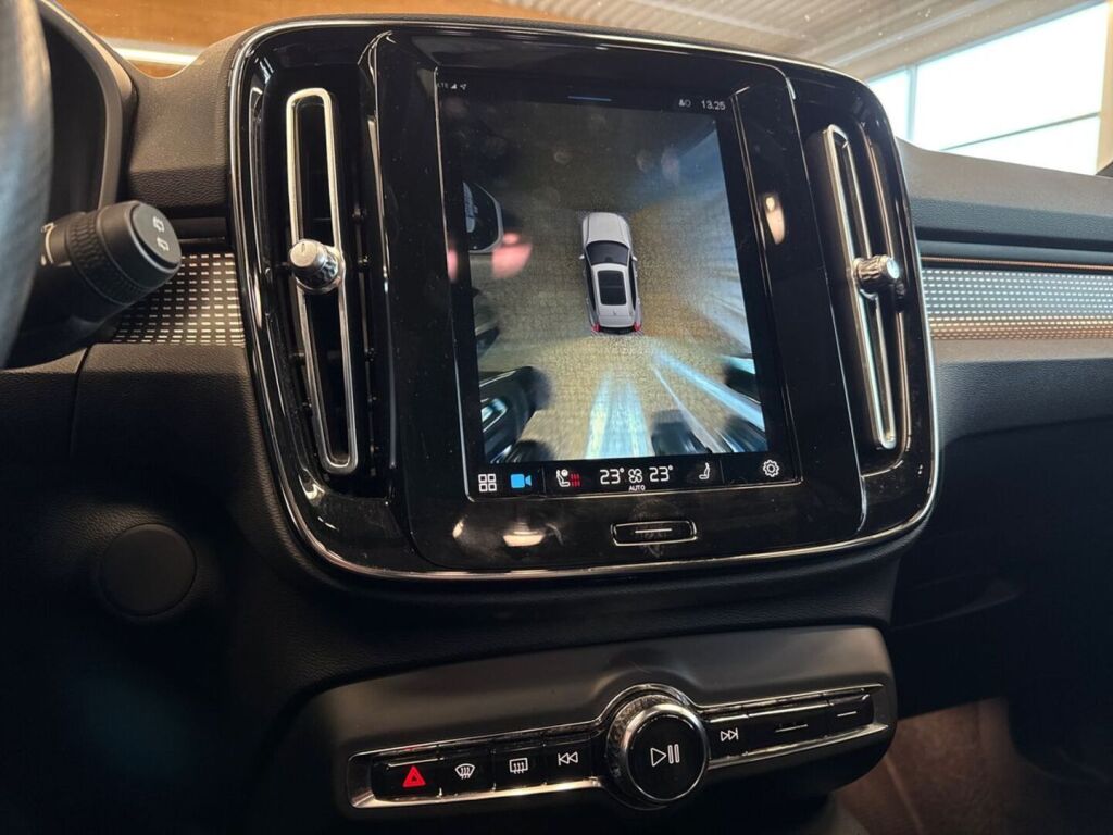 Volvo XC40 2021 Vihreä