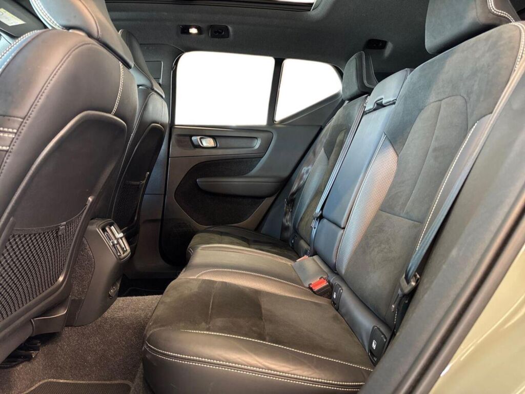 Volvo XC40 2021 Vihreä