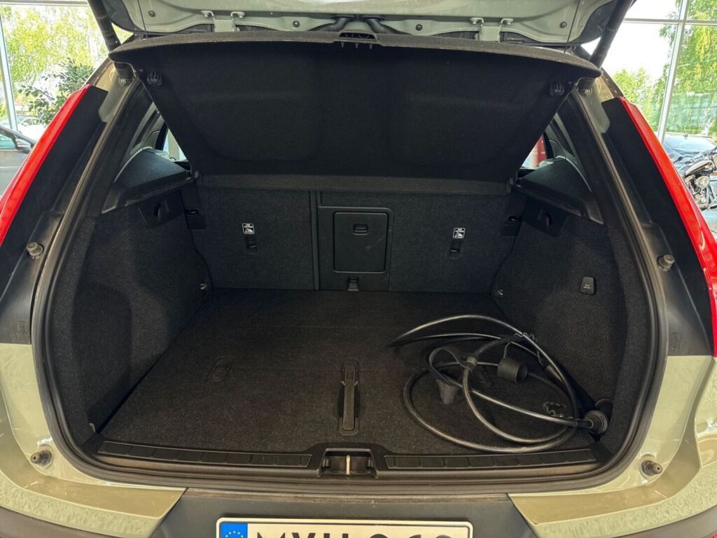 Volvo XC40 2021 Vihreä