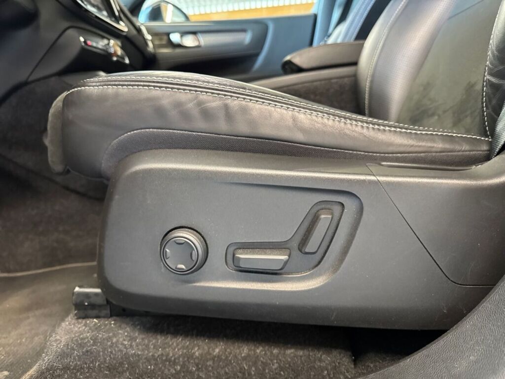 Volvo XC40 2021 Vihreä