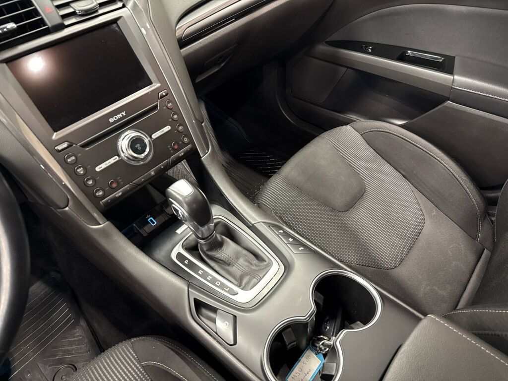 Ford Mondeo 2019 Harmaa