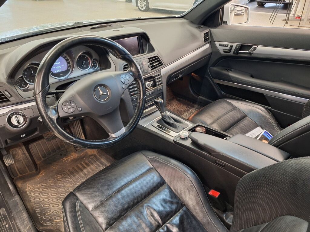 Mercedes-Benz E 2010 Harmaa