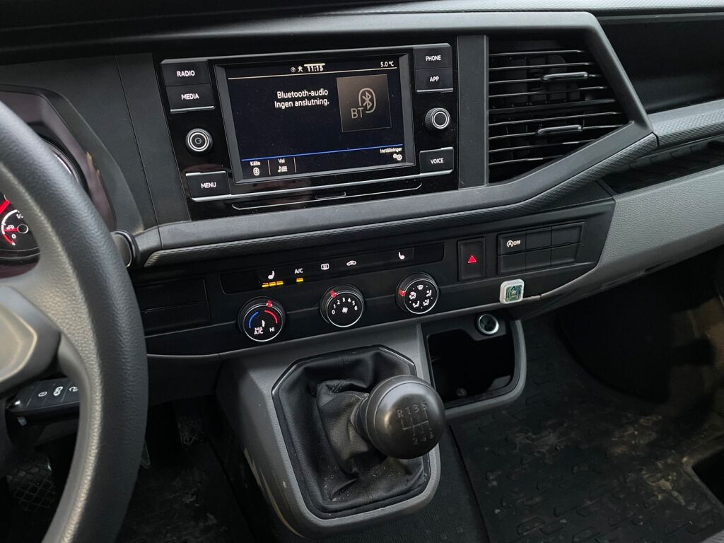 Volkswagen Transporter 2021 Valkoinen