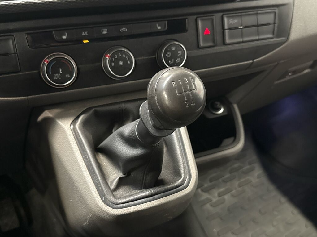 Volkswagen Transporter 2021 Sininen