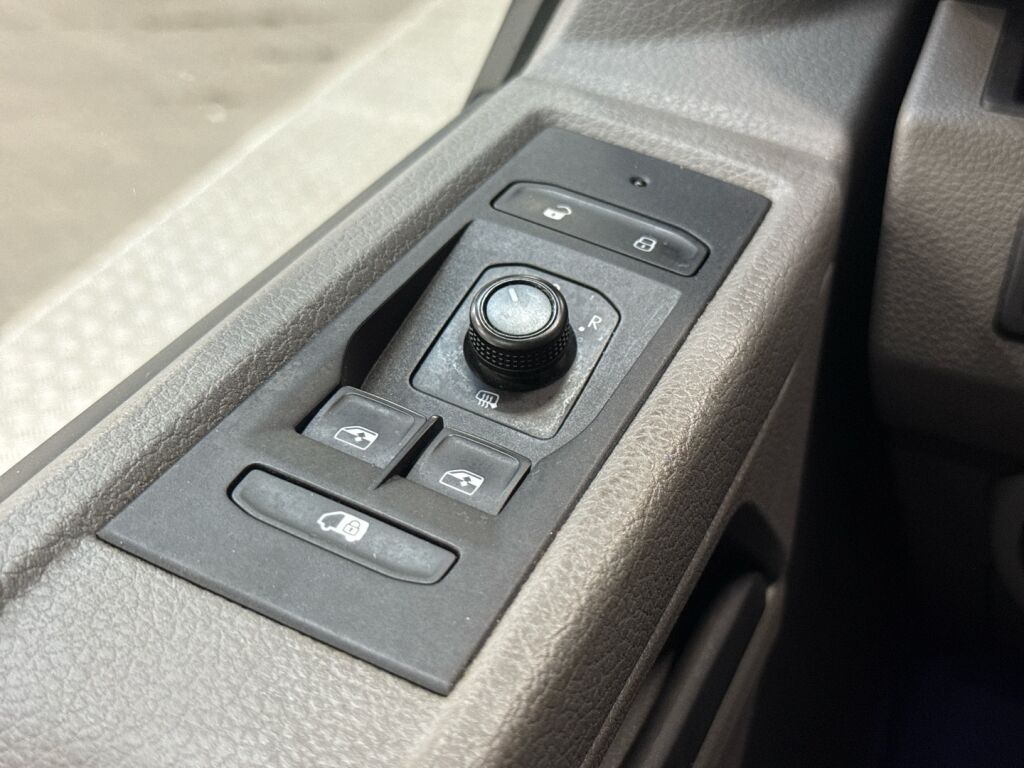 Volkswagen Transporter 2021 Sininen