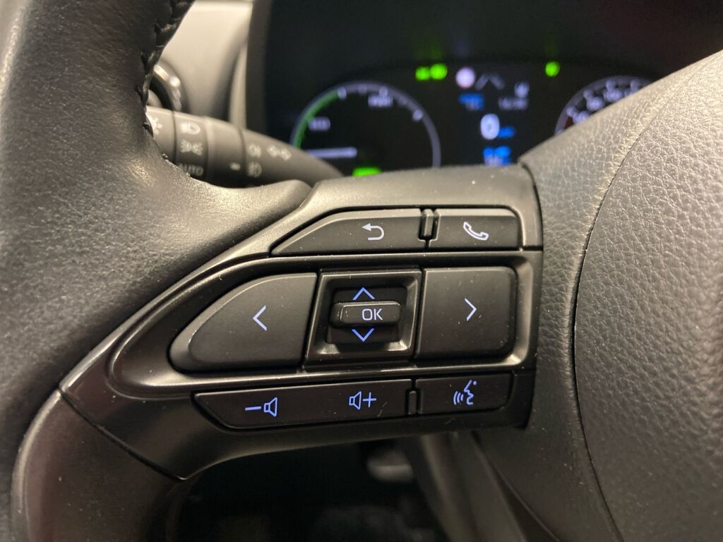 Toyota Yaris 2021 Valkoinen