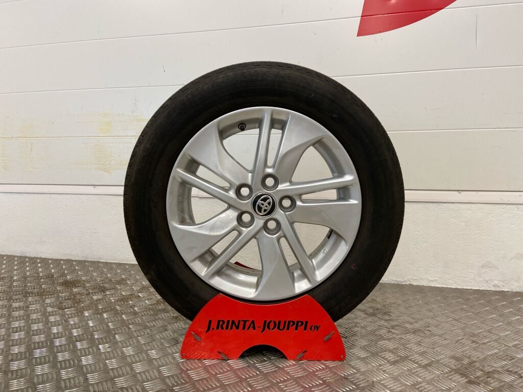 Toyota Yaris 2021 Valkoinen