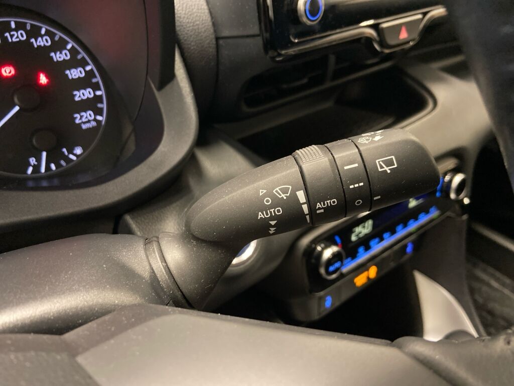 Toyota Yaris 2021 Valkoinen