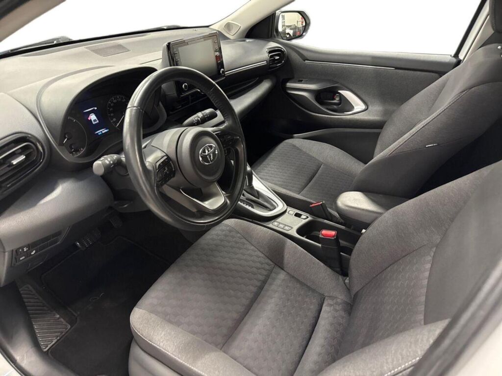 Toyota Yaris 2020 Valkoinen