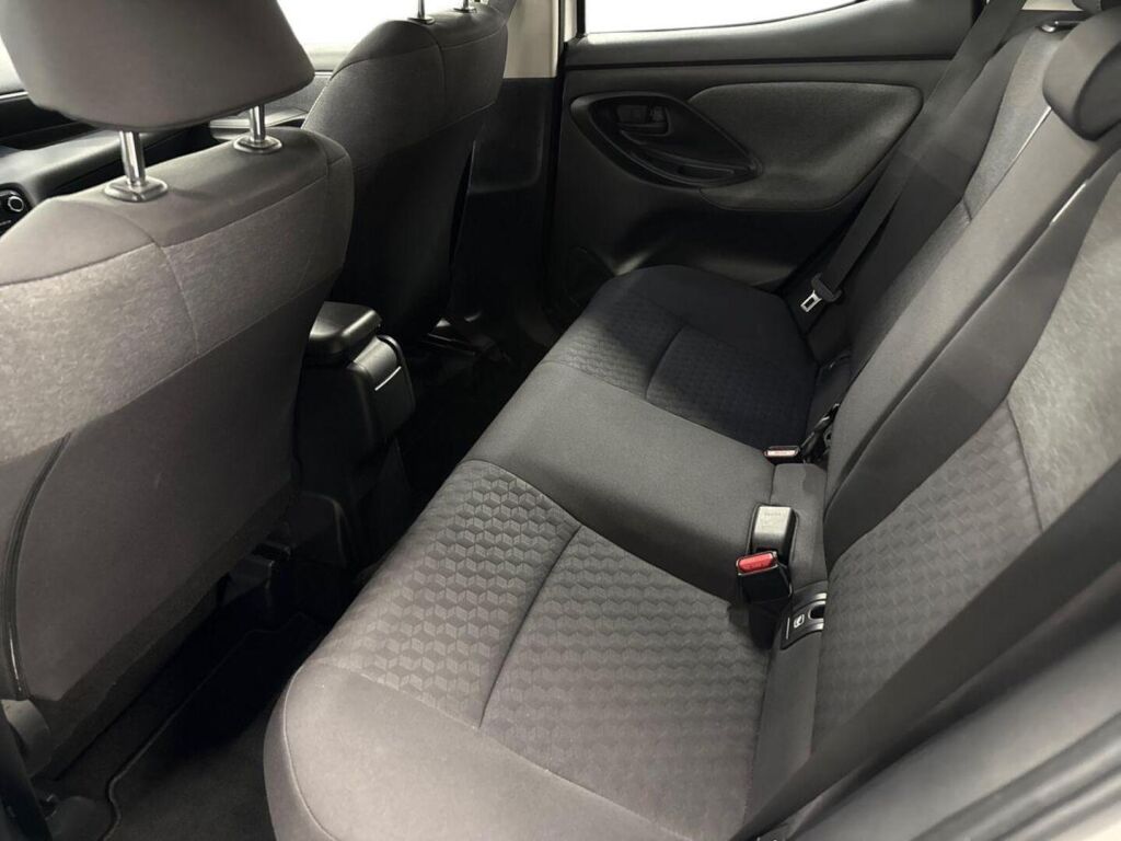 Toyota Yaris 2020 Valkoinen