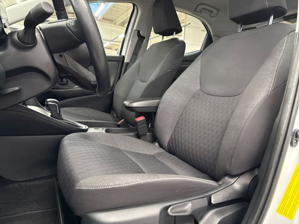 Toyota Yaris 2020 Valkoinen
