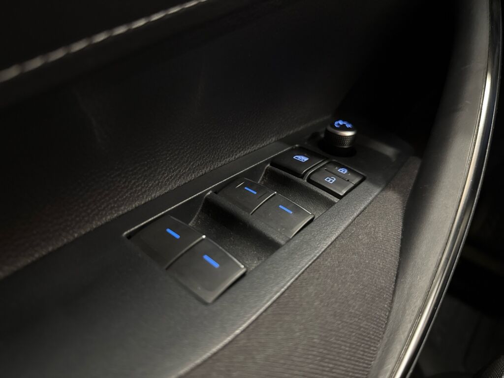 Toyota Corolla 2021 Valkoinen