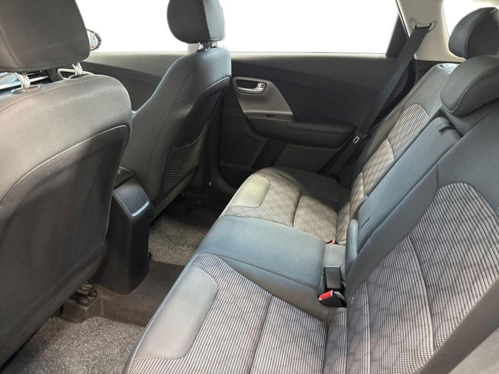 Kia Niro plug-in 2021 Harmaa