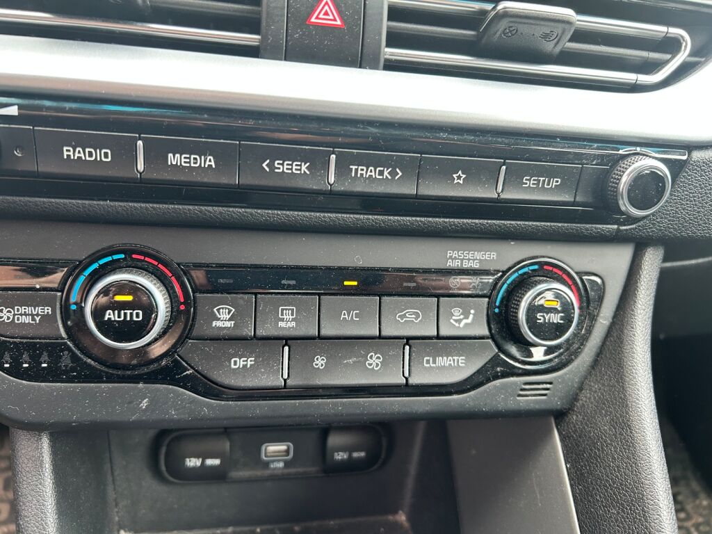 Kia Niro plug-in 2021 Harmaa