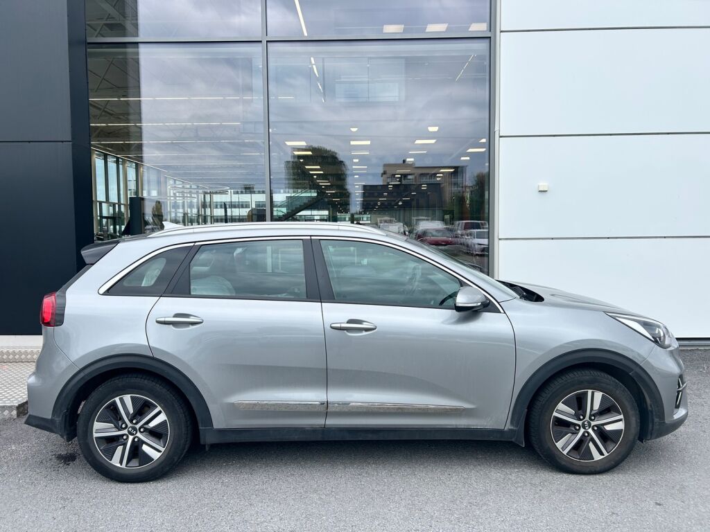 Kia Niro plug-in 2021 Harmaa