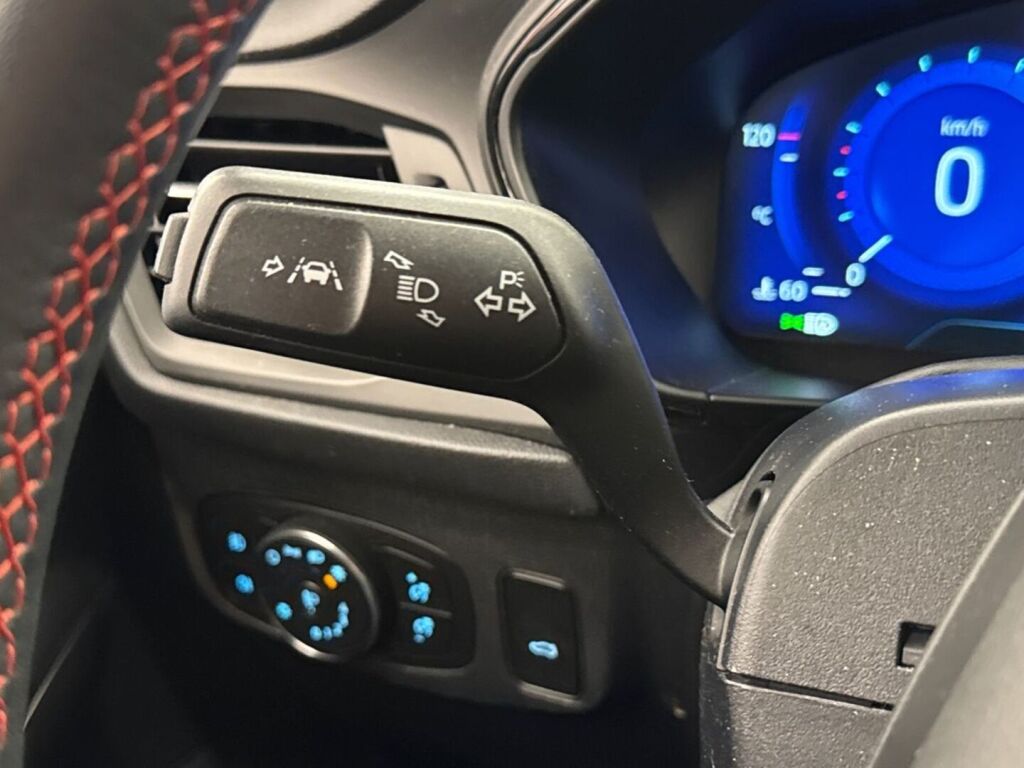 Ford Focus 2021 Harmaa