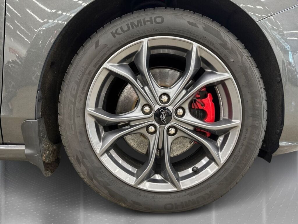 Ford Focus 2021 Harmaa