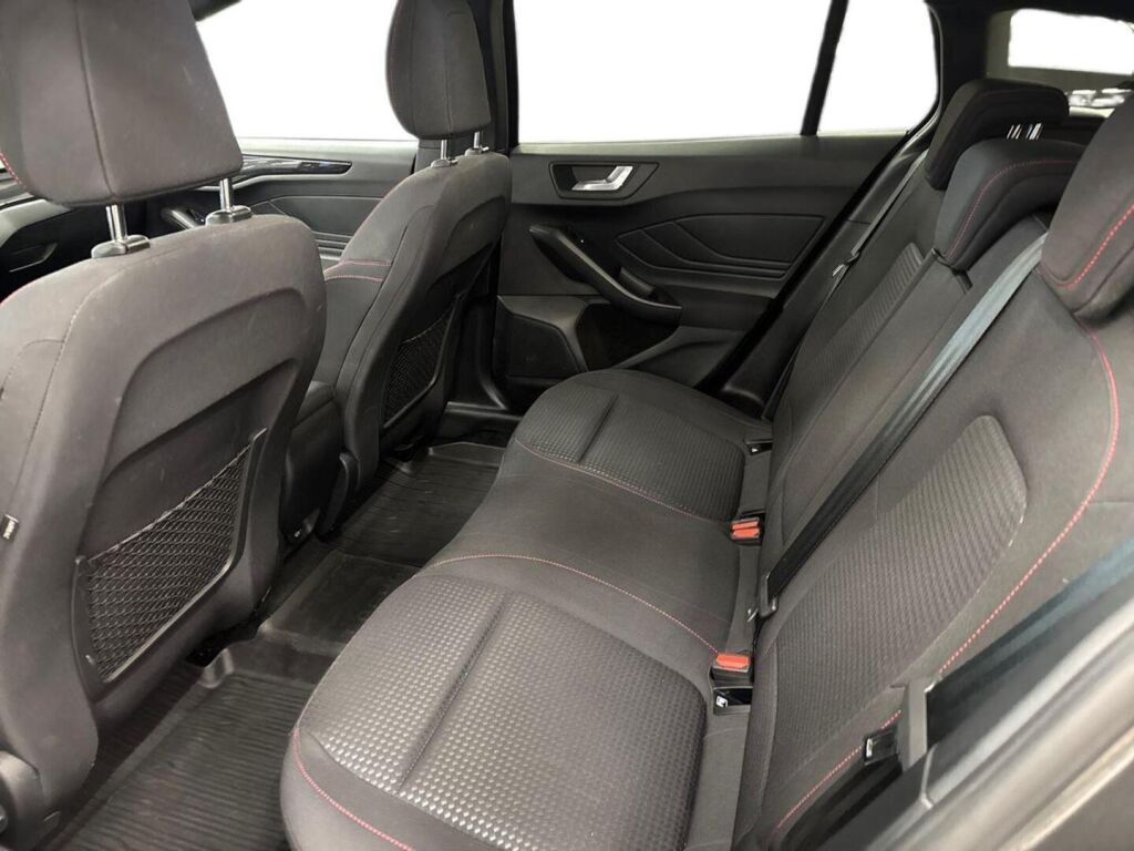 Ford Focus 2021 Harmaa