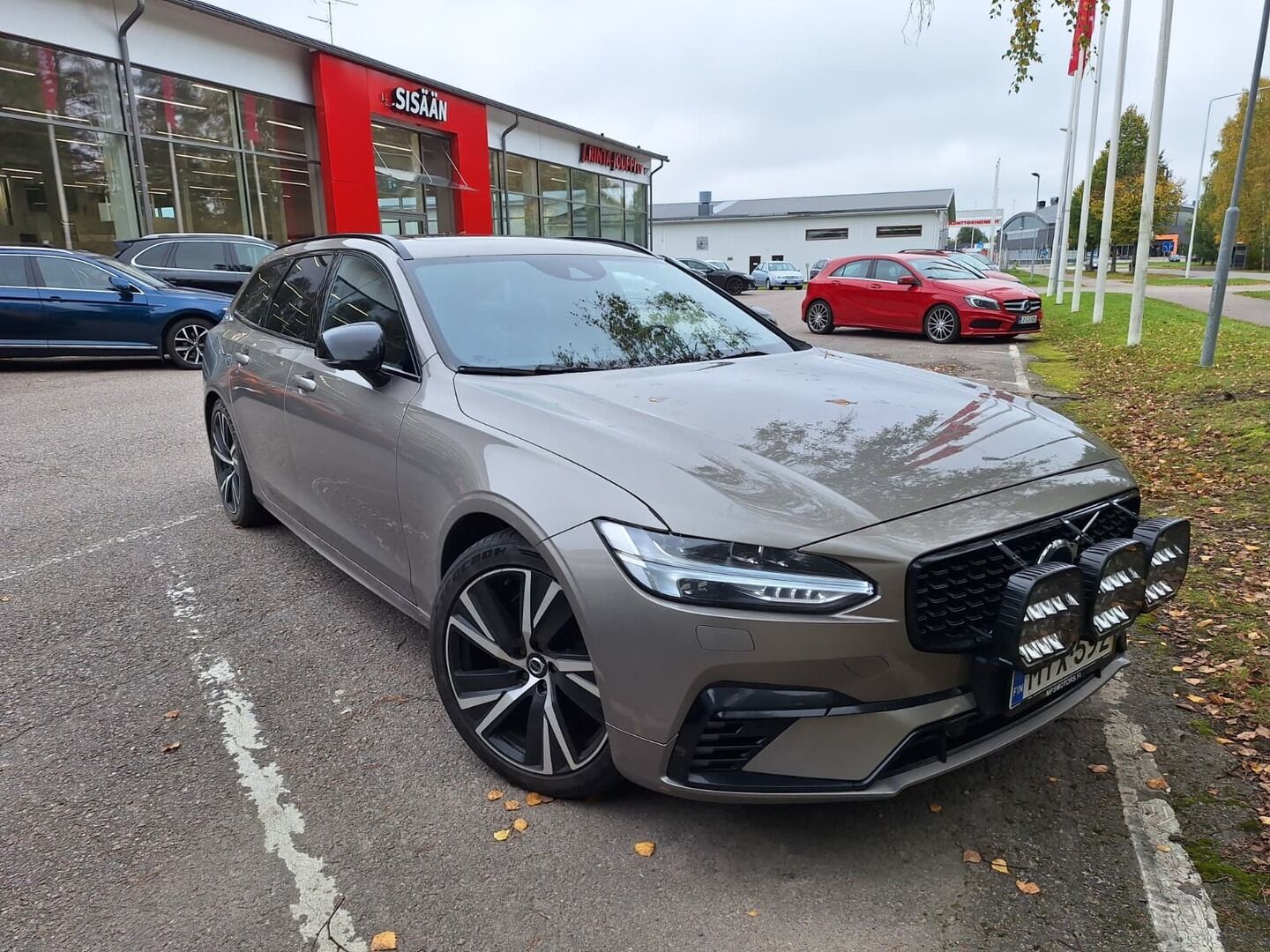 Volvo V90