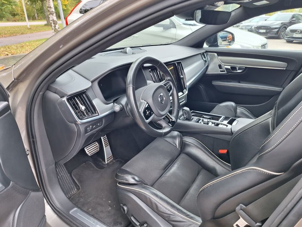 Volvo V90 2021 Harmaa