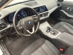 BMW 330 2021 Valkoinen