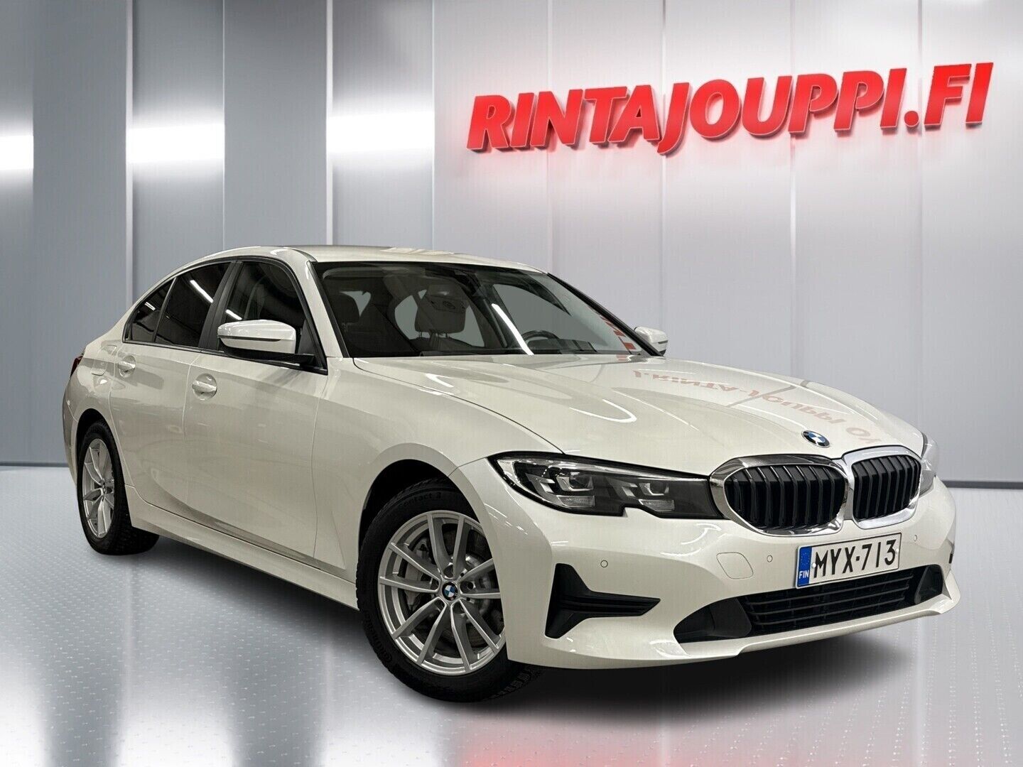 BMW 330