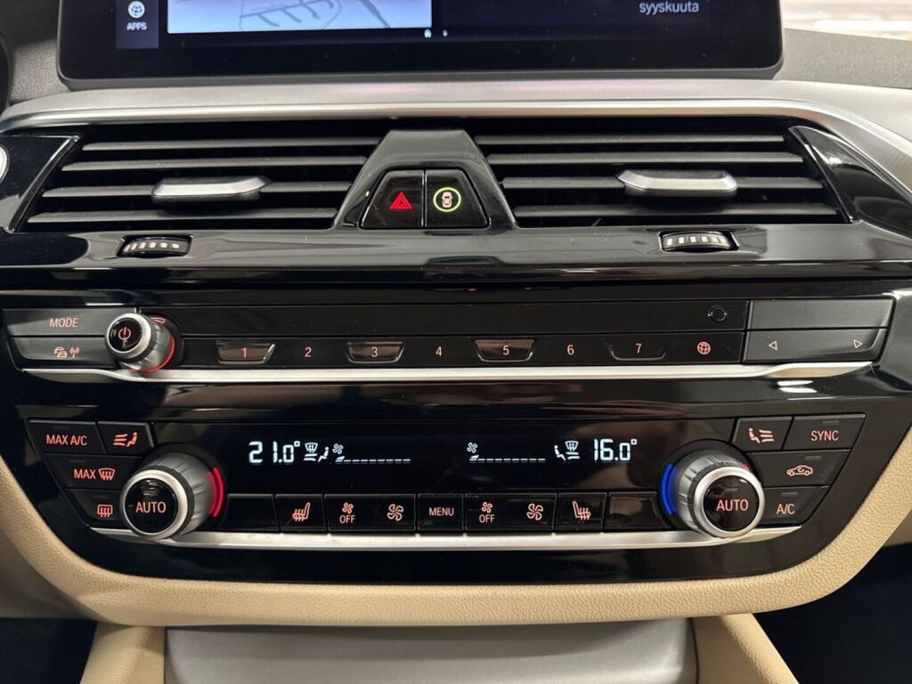 BMW 530 2021 Musta