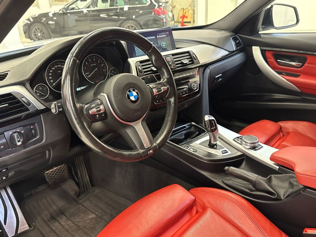 BMW 330 2018 Valkoinen