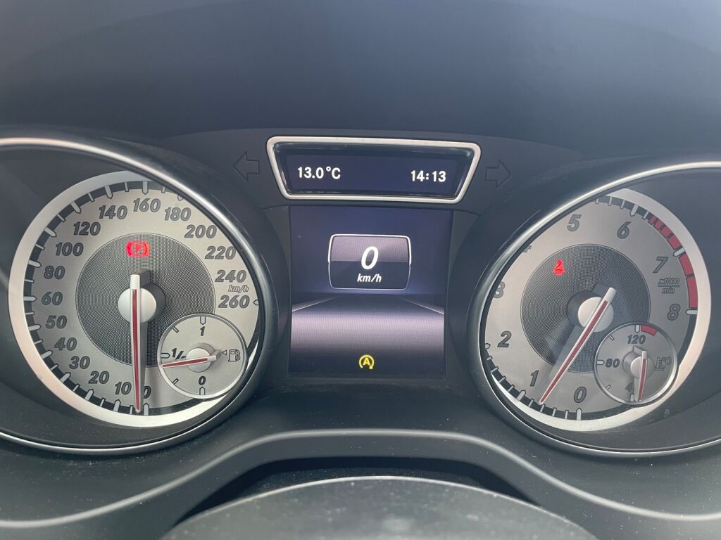 Mercedes-Benz CLA 2015 Hopea