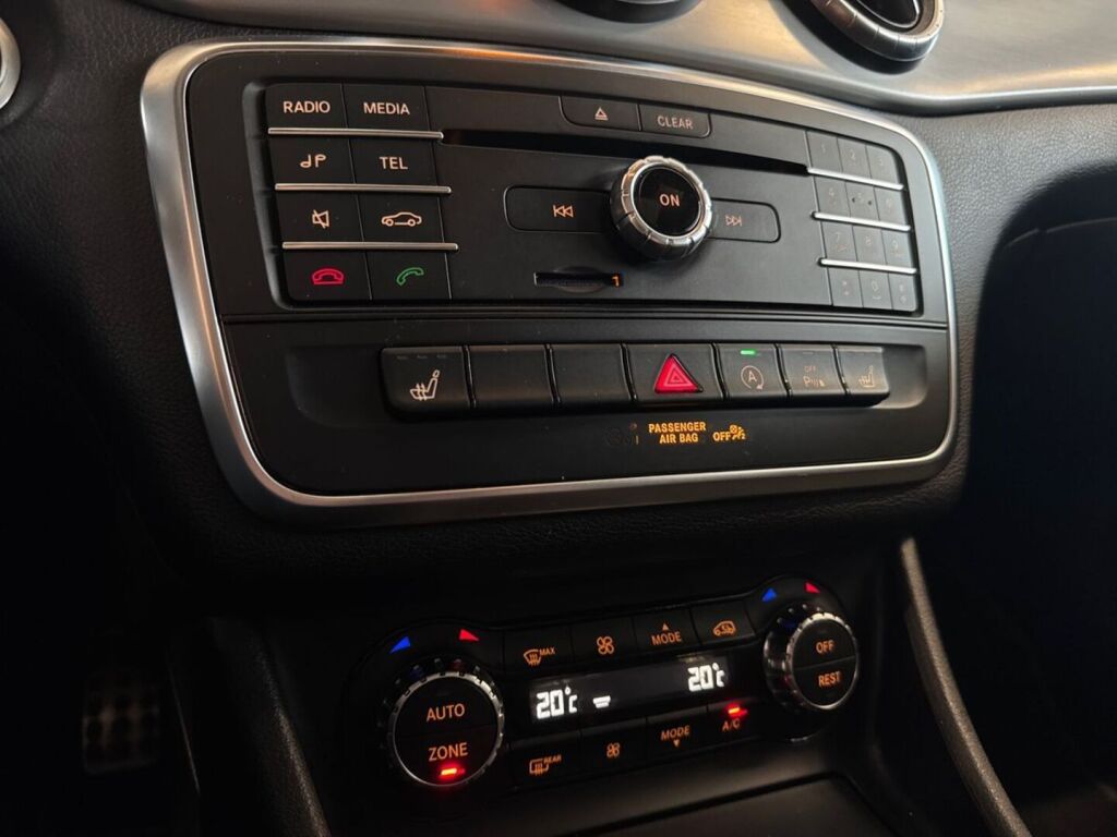 Mercedes-Benz CLA 2015 Hopea