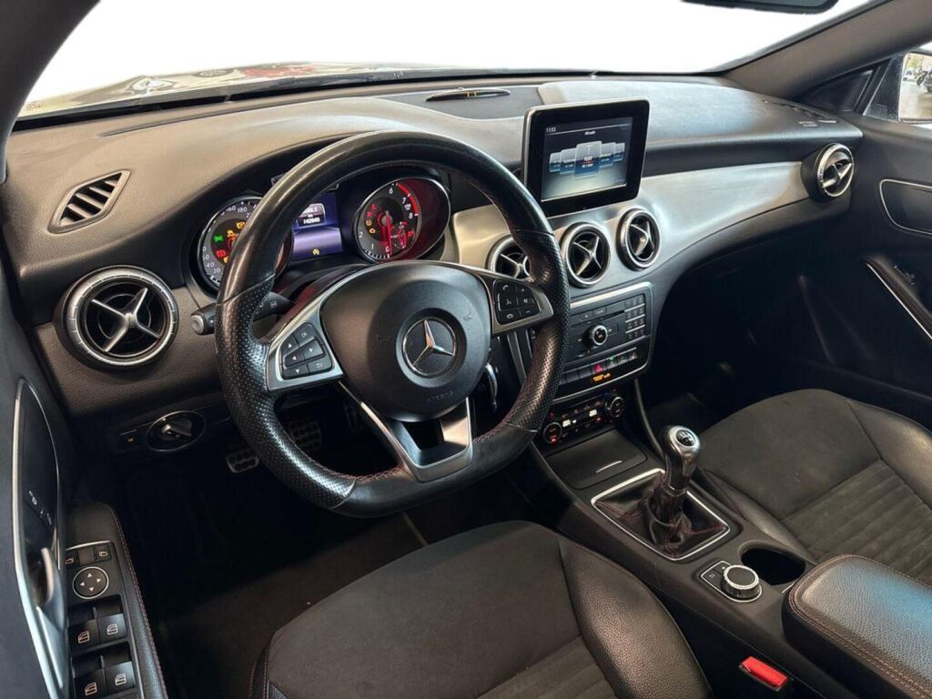Mercedes-Benz CLA 2015 Hopea