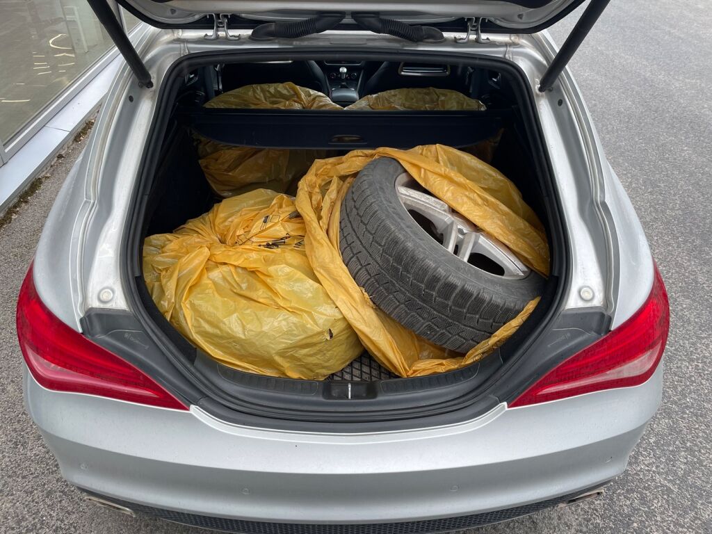 Mercedes-Benz CLA 2015 Hopea