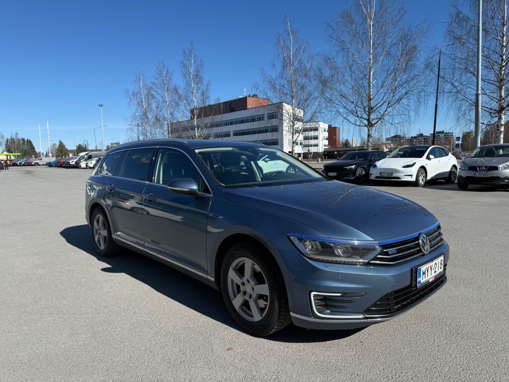 Volkswagen Passat 2016 Sininen