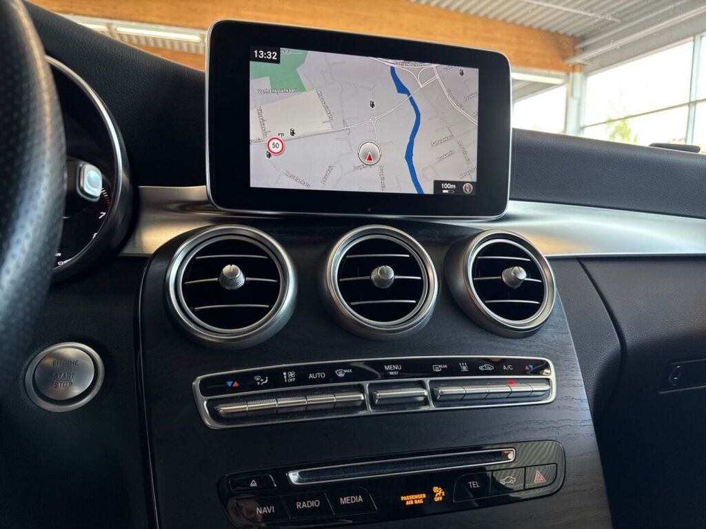 Mercedes-Benz C 2017 Valkoinen